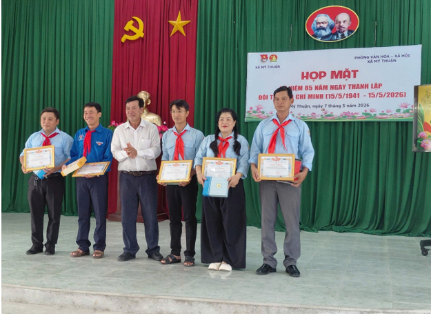 MỸ THUẬN – HỌP MẶT KỶ NIỆM 85 NĂM NGÀY THÀNH LẬP ĐỘI THIẾU NIÊN TIỀN PHONG HỒ CHÍ MINH
